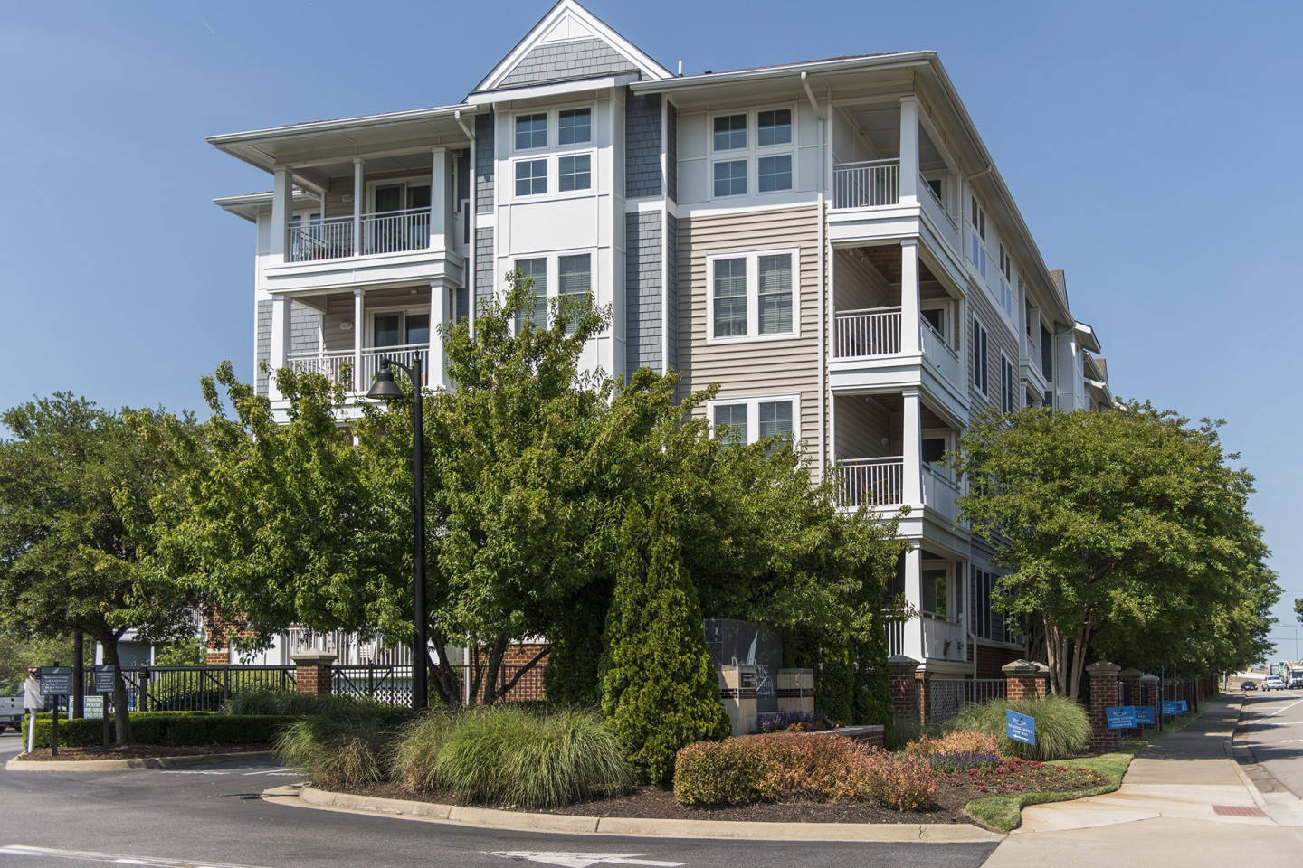 River House Image 3