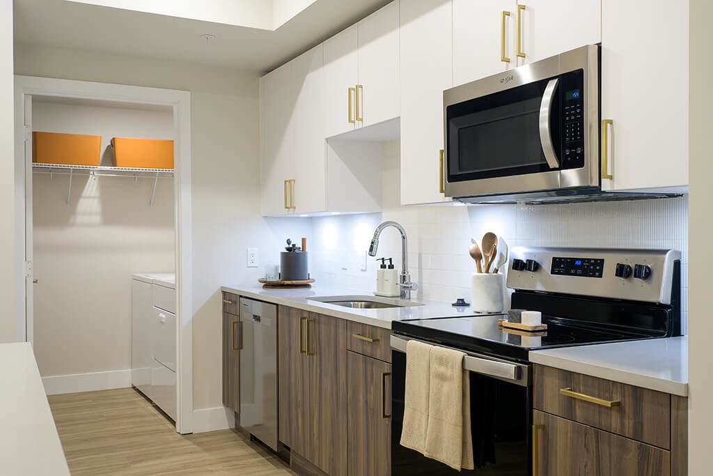 Coasterra Apartments Image 3