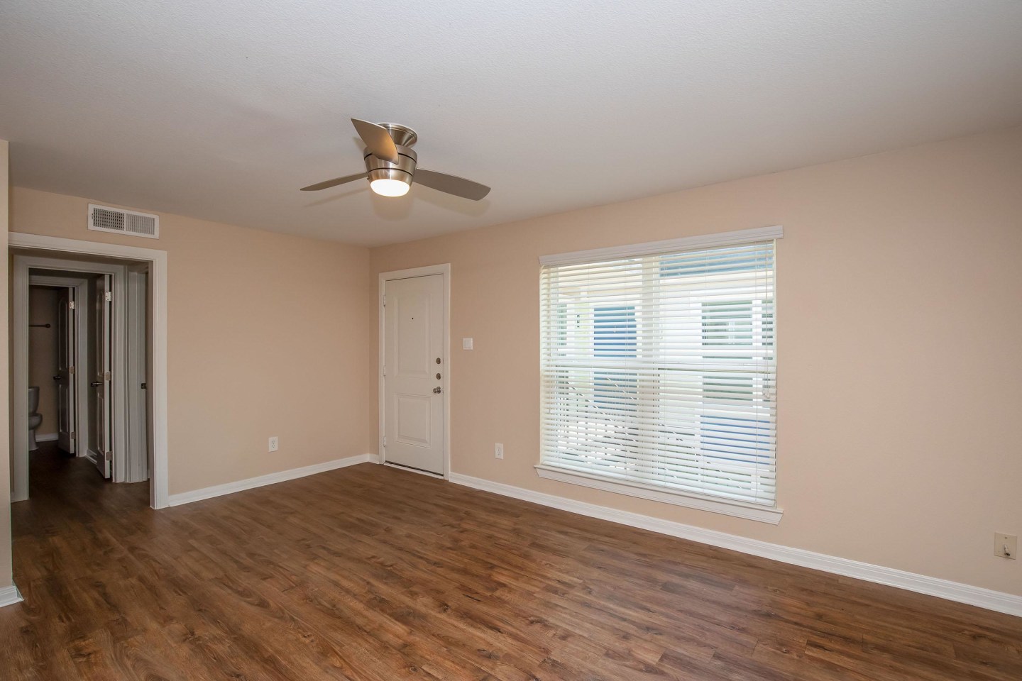 Dominion Square Apartments Image 48