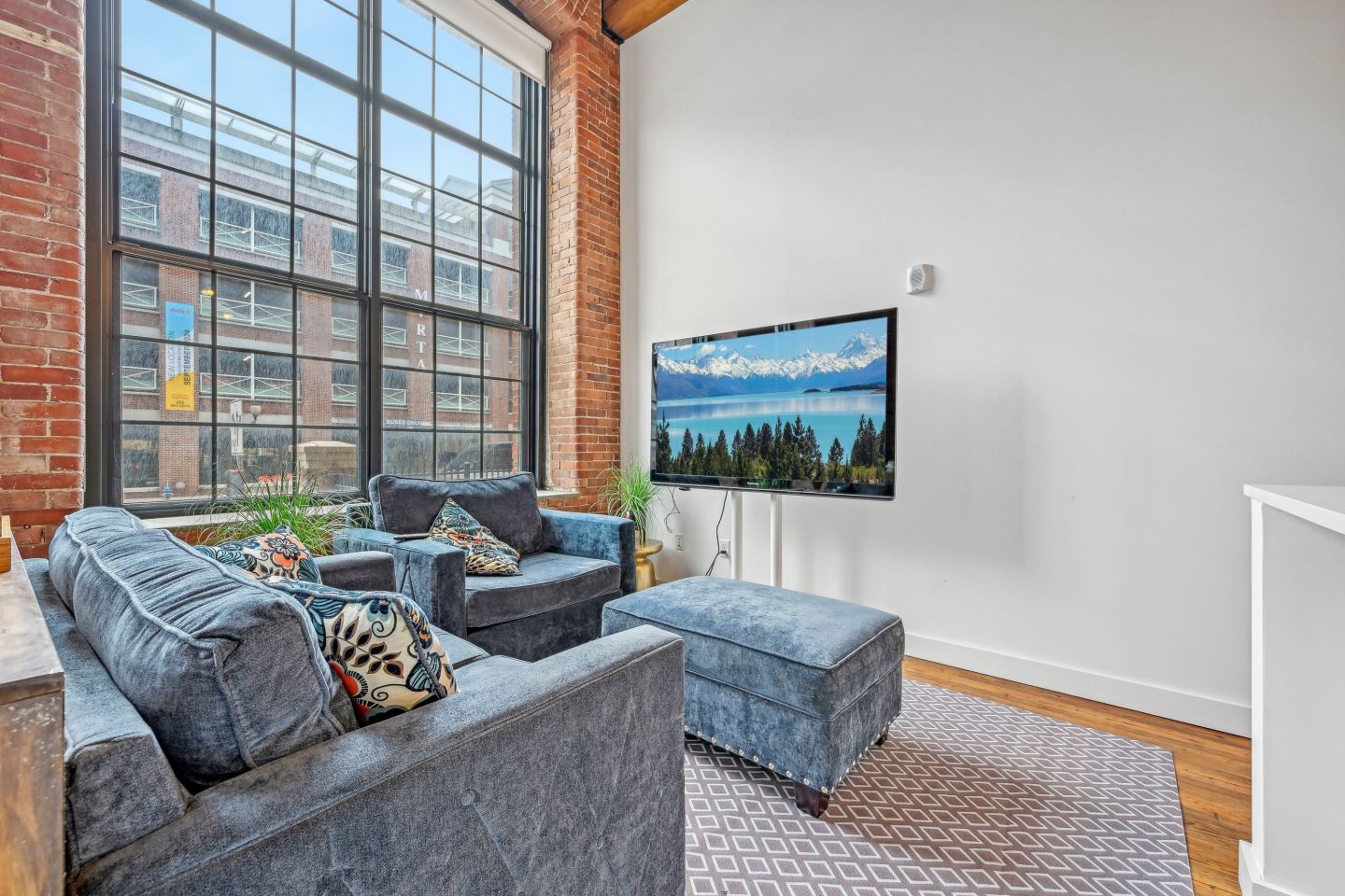 Riverwalk Apartments Image 18