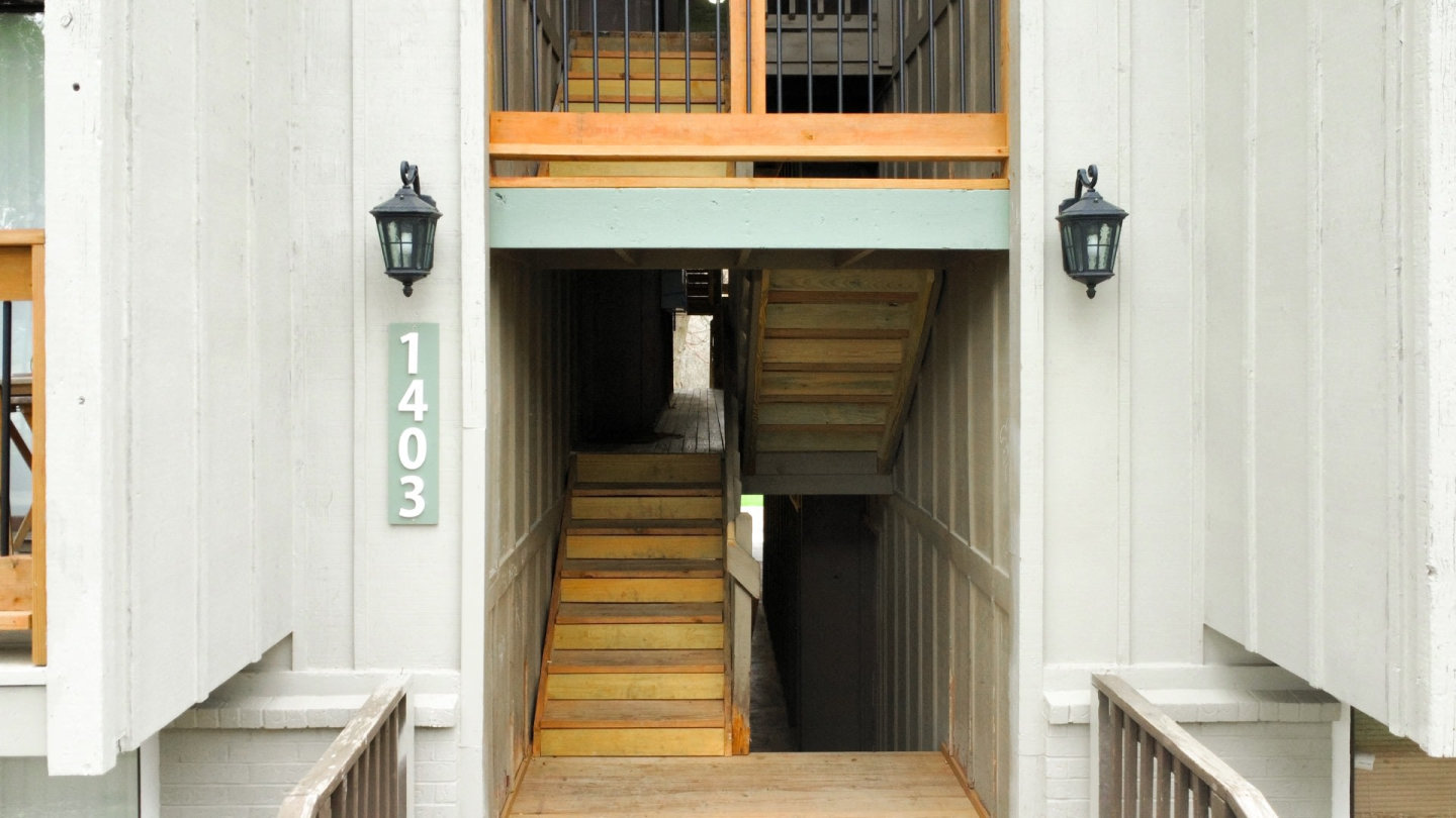 Skyline Apartments Image 8