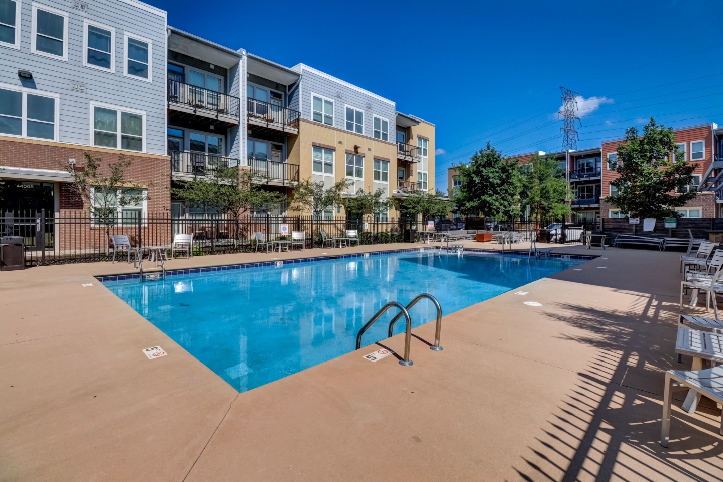 Heritage at Oakley Square Image 17
