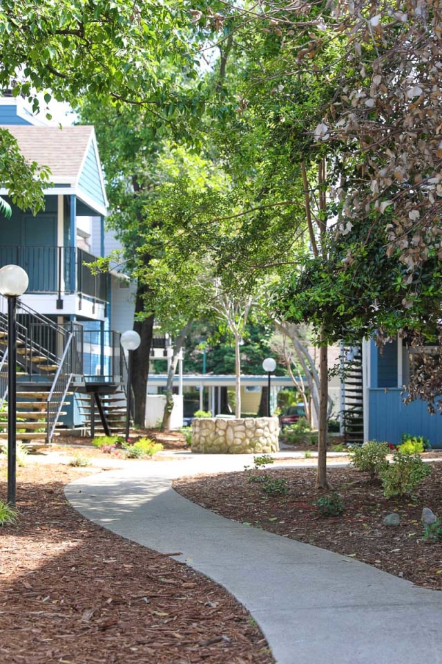 Salishan Apartment Homes Image 1