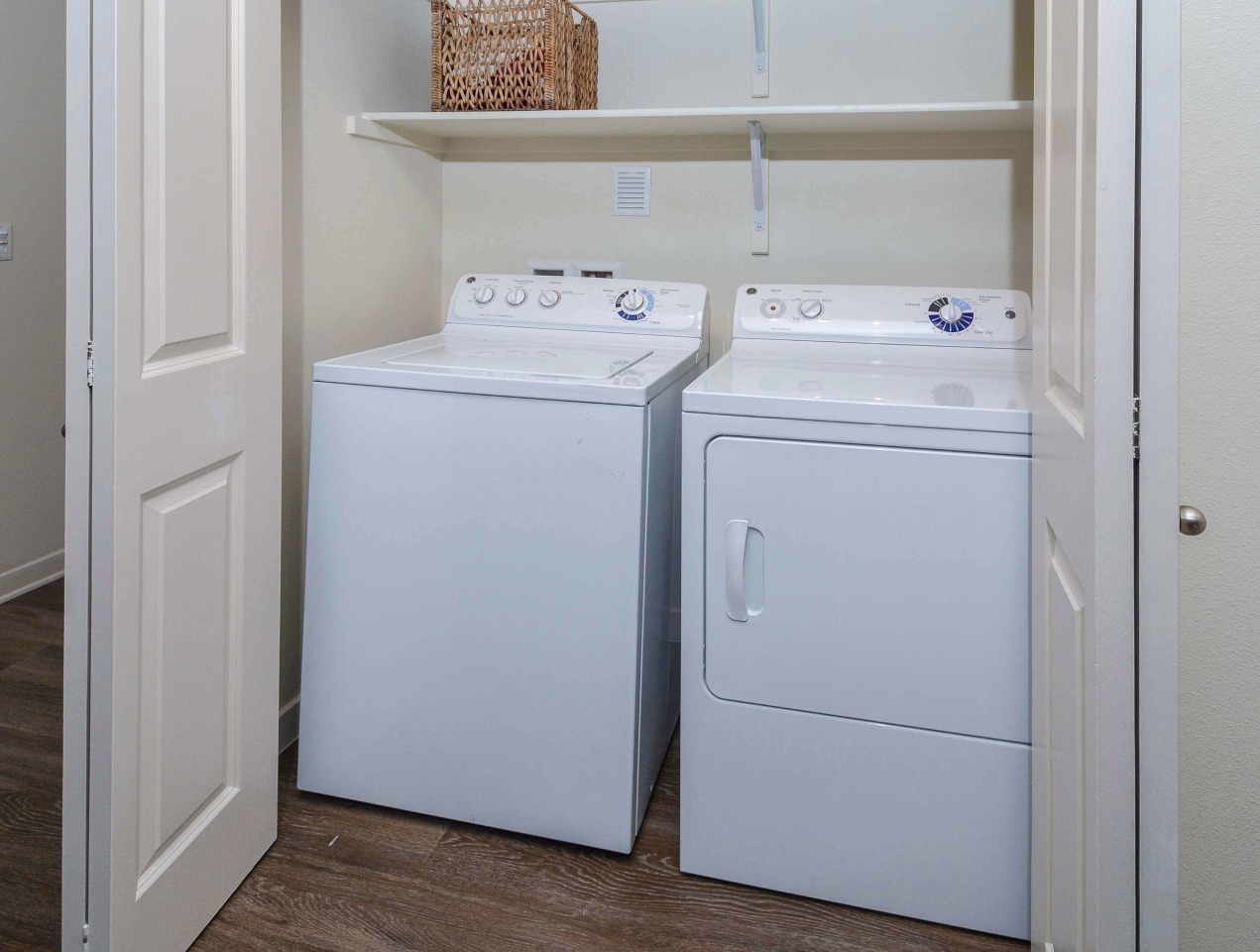 Lugano At Cherry Creek Luxury Apartments Image 36