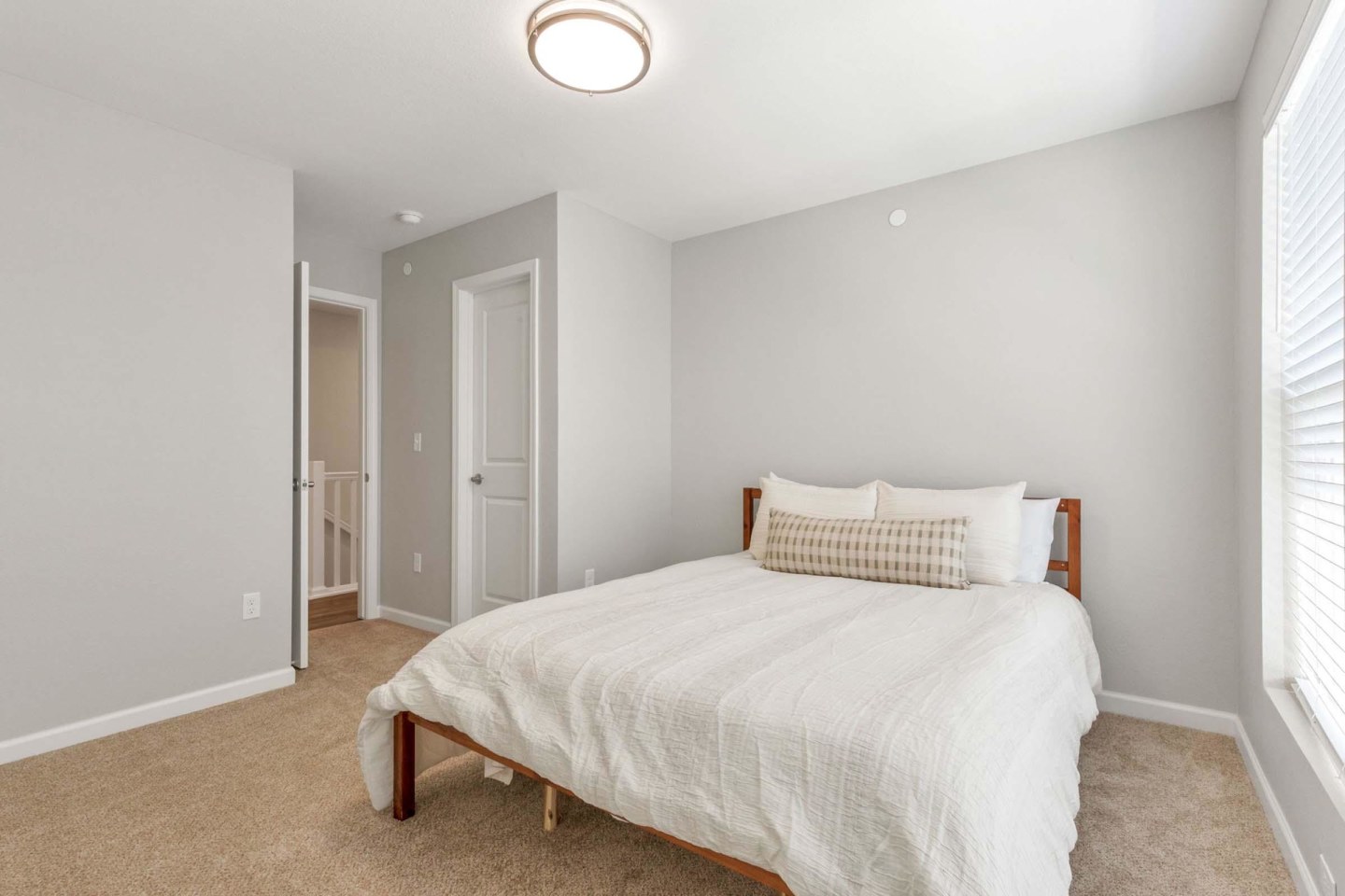Briar Grove Townhomes Image 54