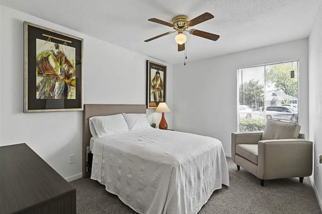 Toro Place Image 22
