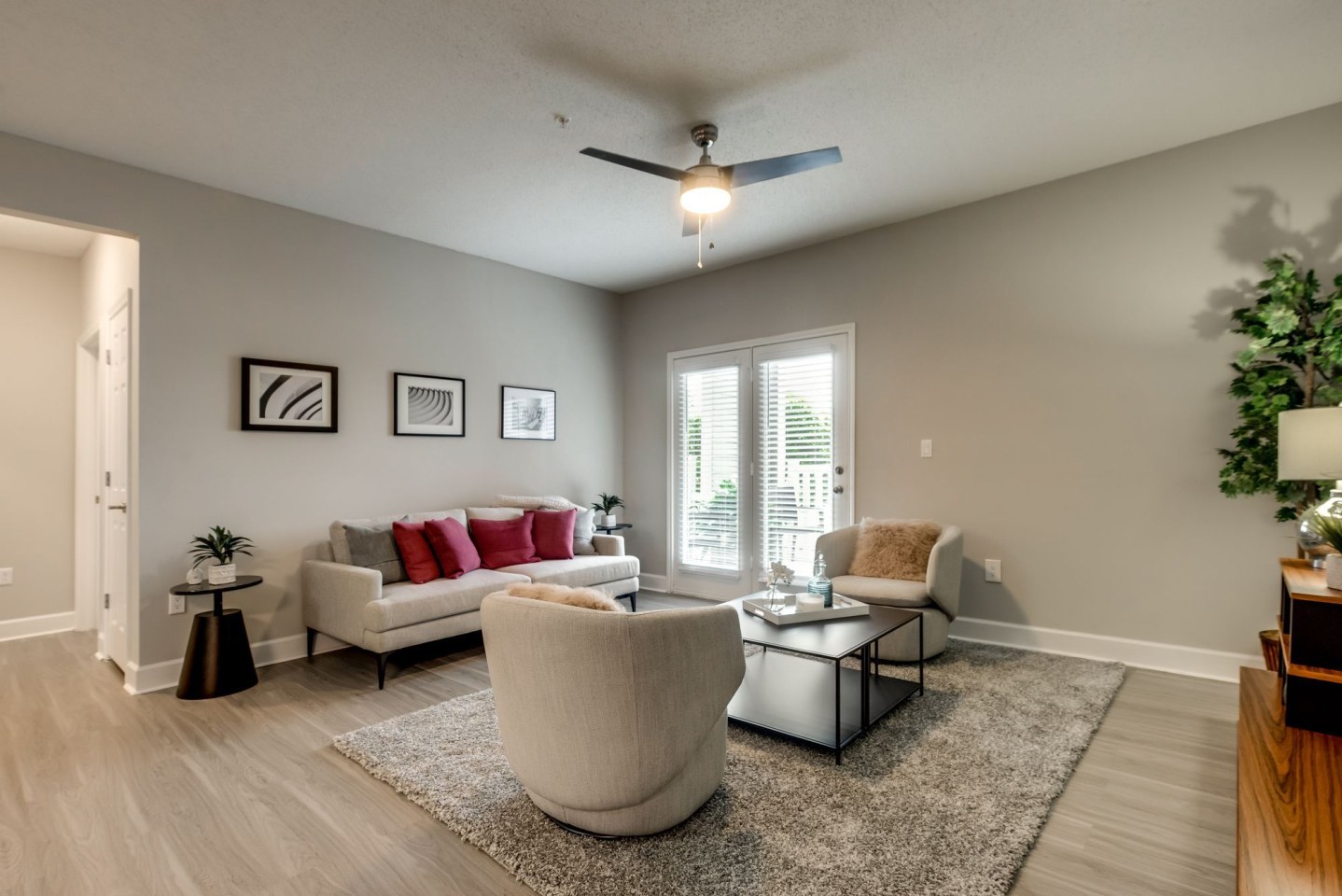 Grand Palms Apartment Homes Image 7