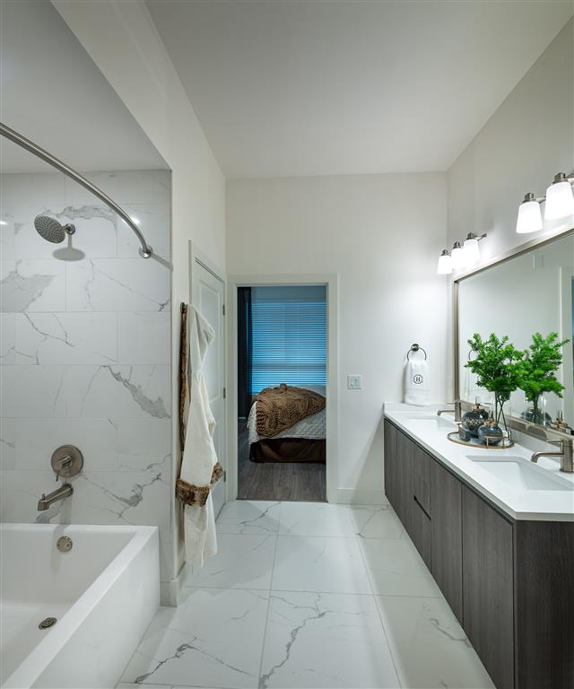 Kinley West LA Image 12