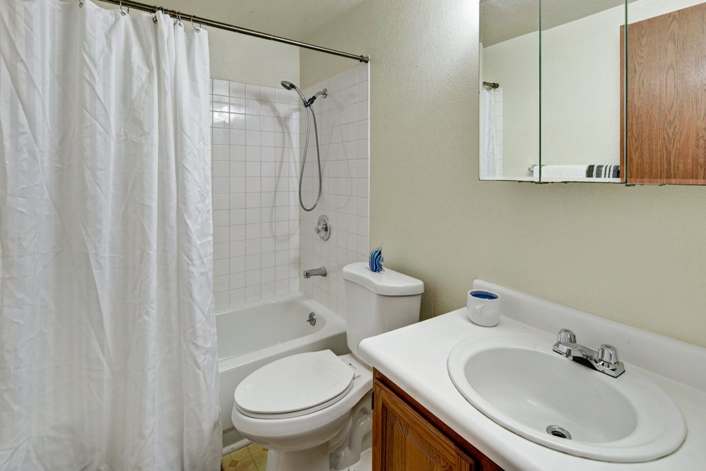 Ptarmigan Meadows Apartment Homes Image 7