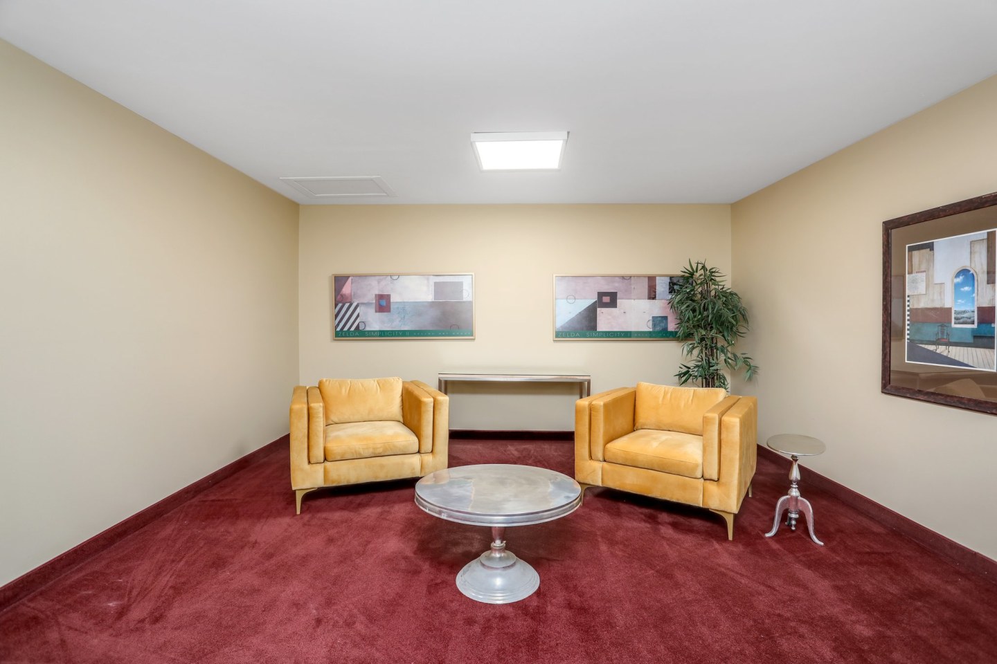 Farmington Oaks Image 38