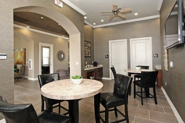 Canyon Springs Apartment Homes Image 5