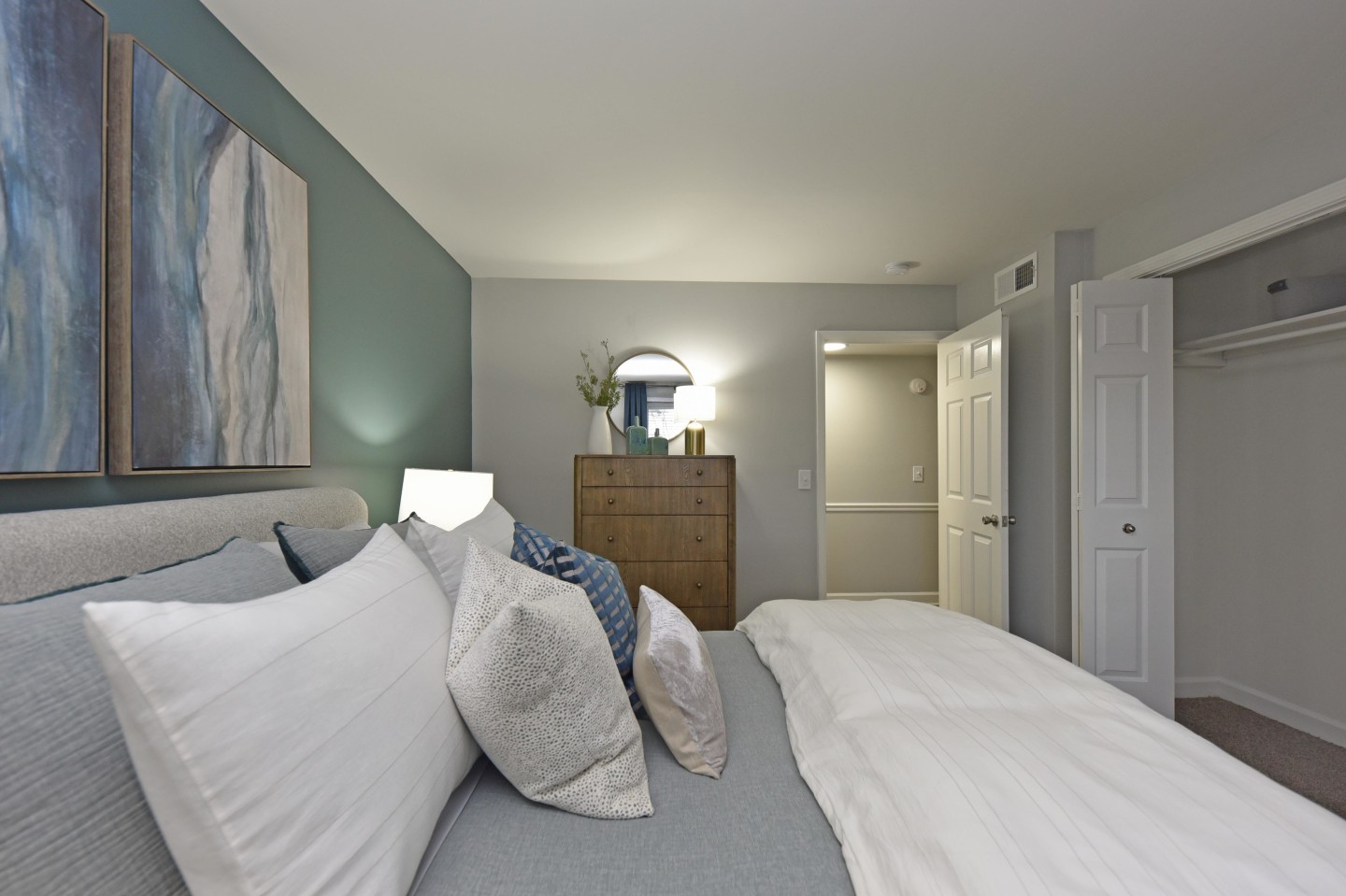 421 at Whitsett Image 12