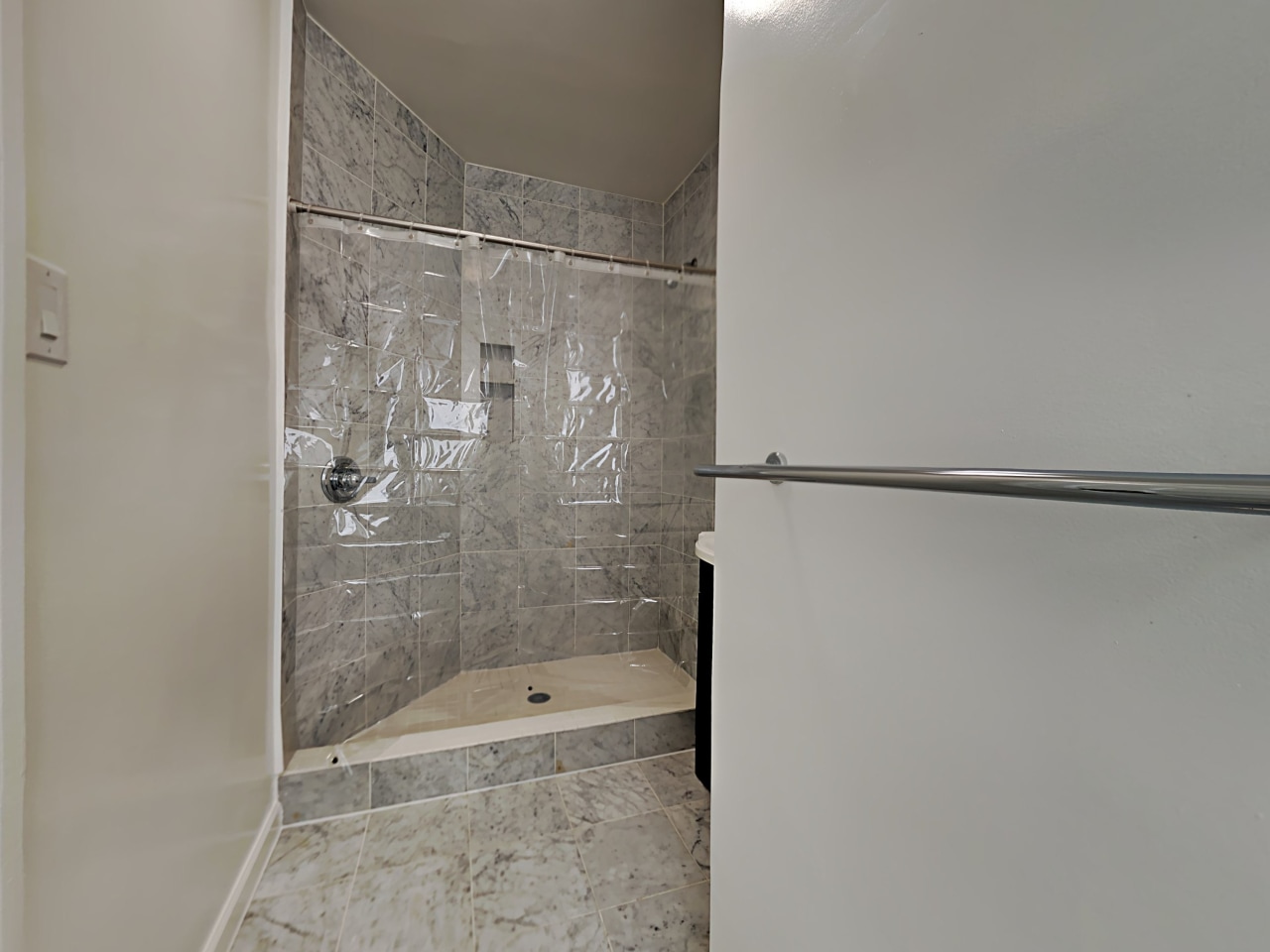 1565 Washington Street Image 4