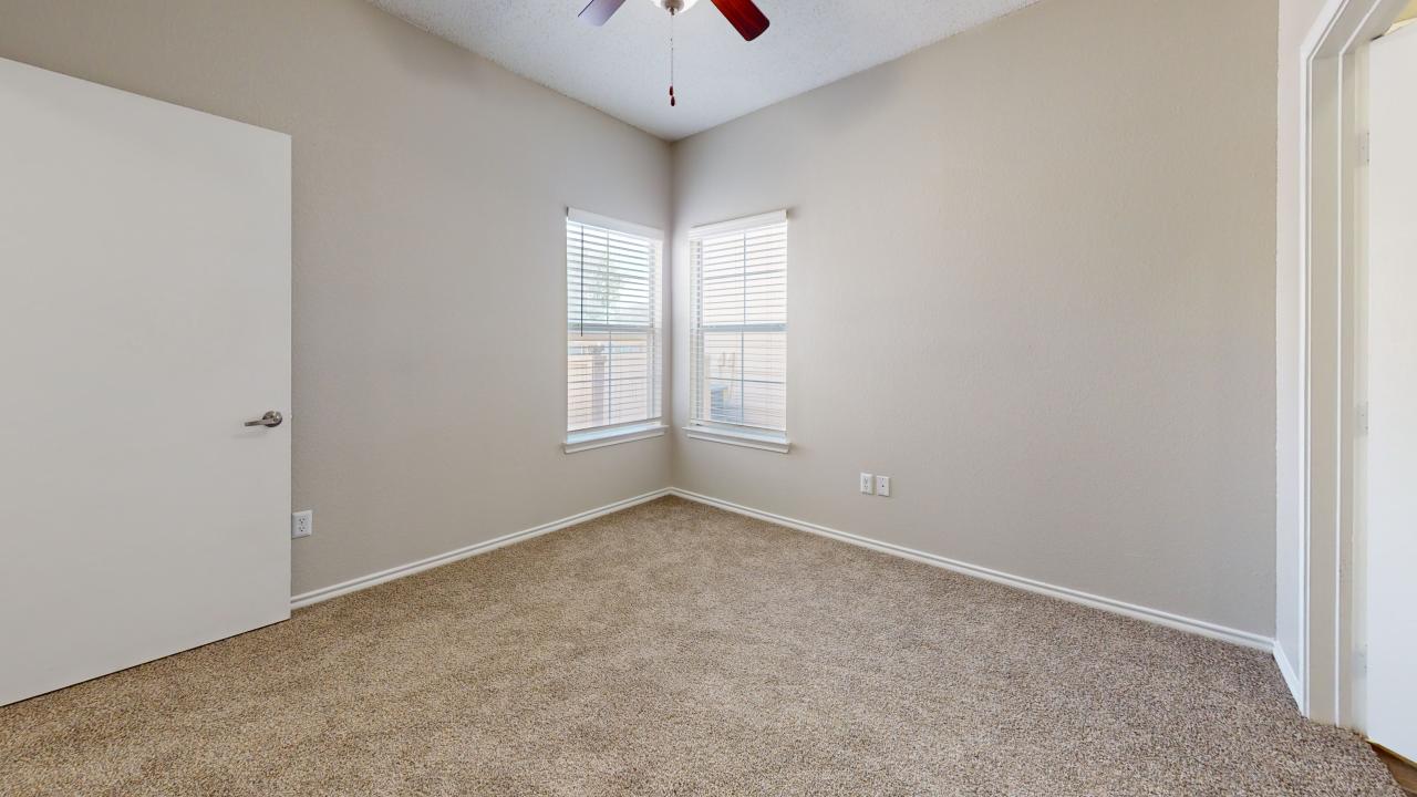 Southgate Glen Image 8