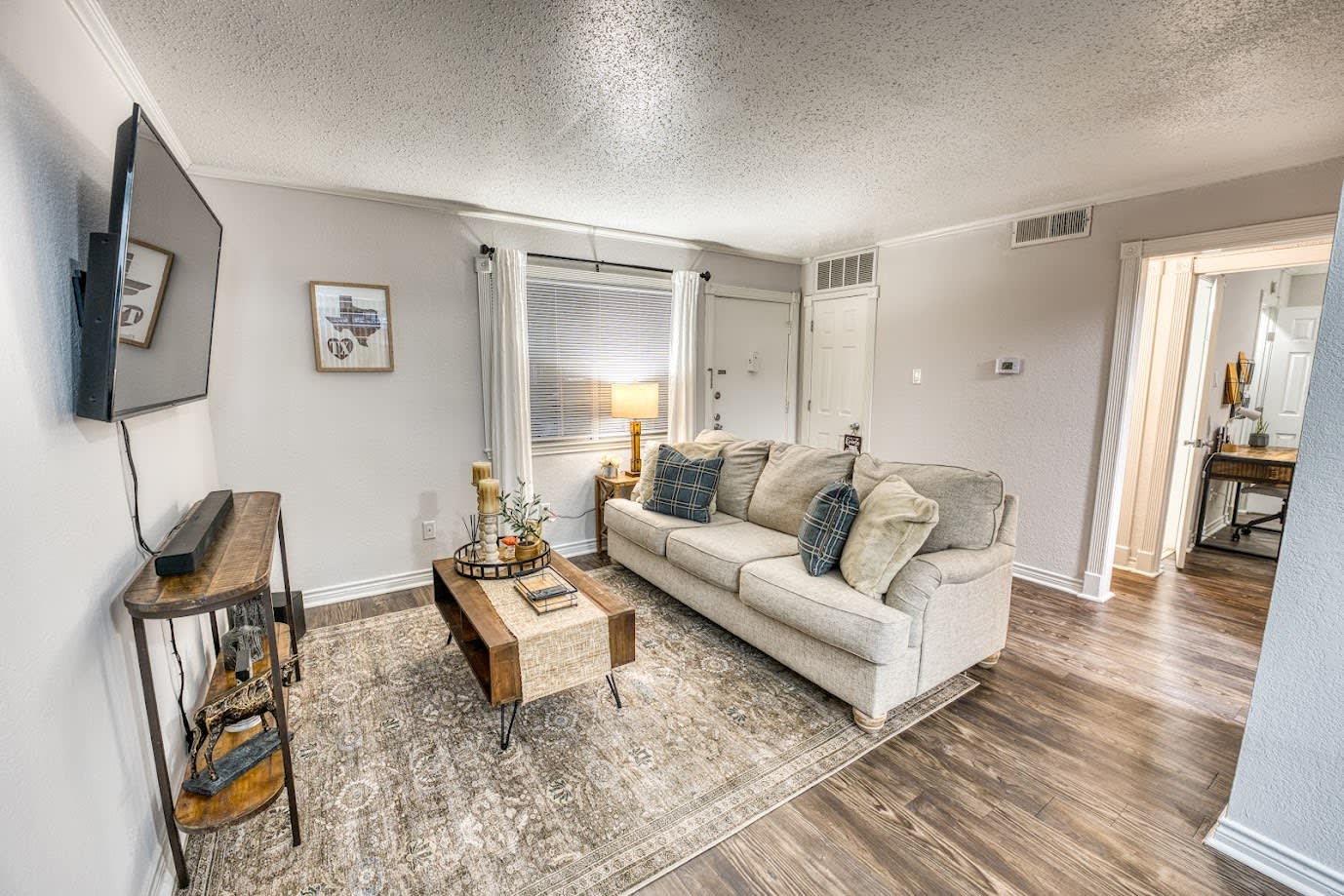 Le Montreaux Apartments Image 30