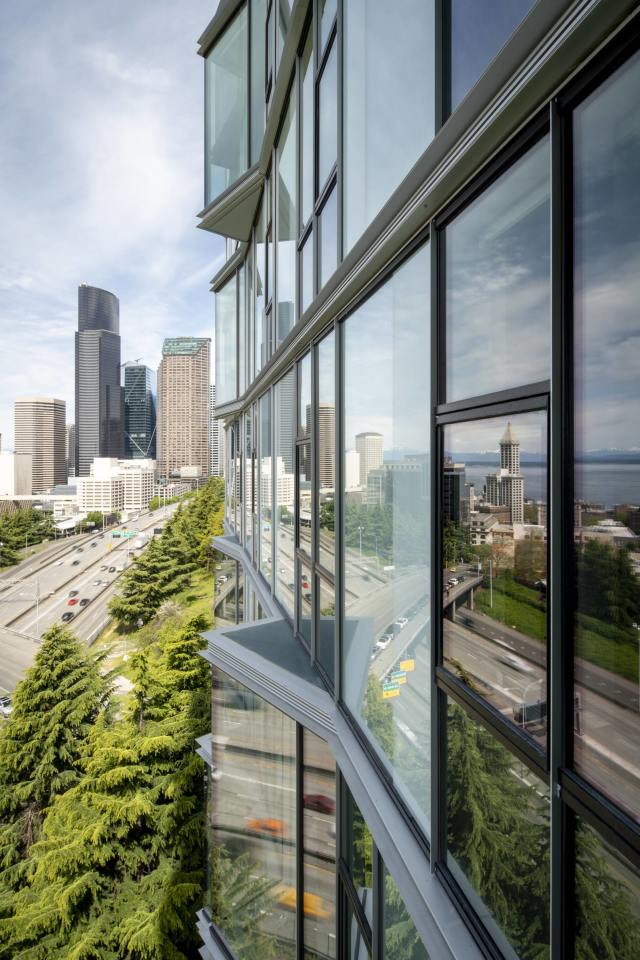 Yesler Towers Image 4