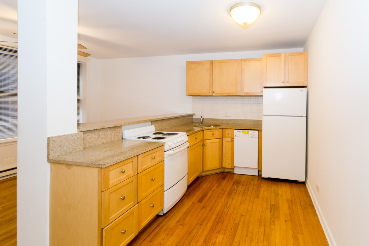 Kenwood Court Image 12