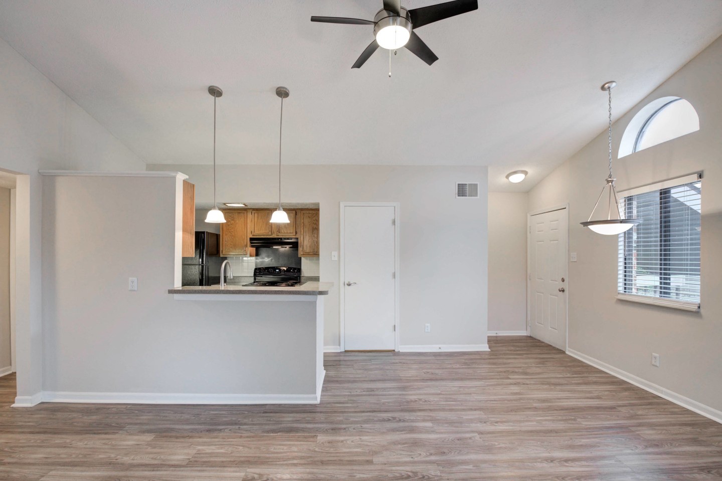 Avery Point Apartments Image 1