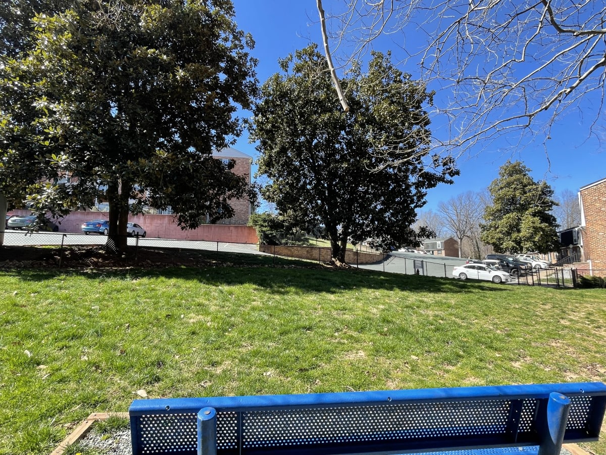 Barracks West Image 19