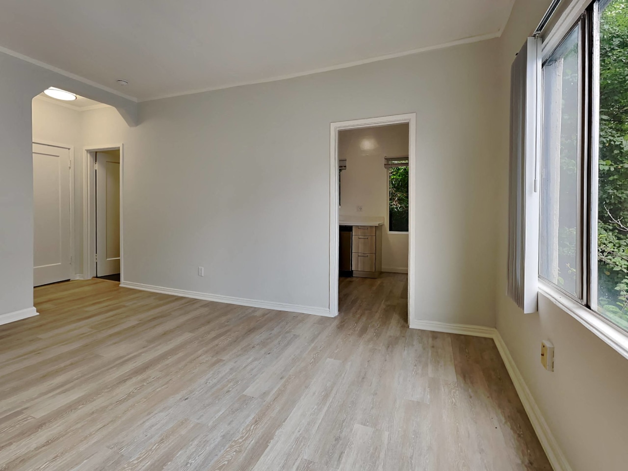 1146 McKinley Image 6