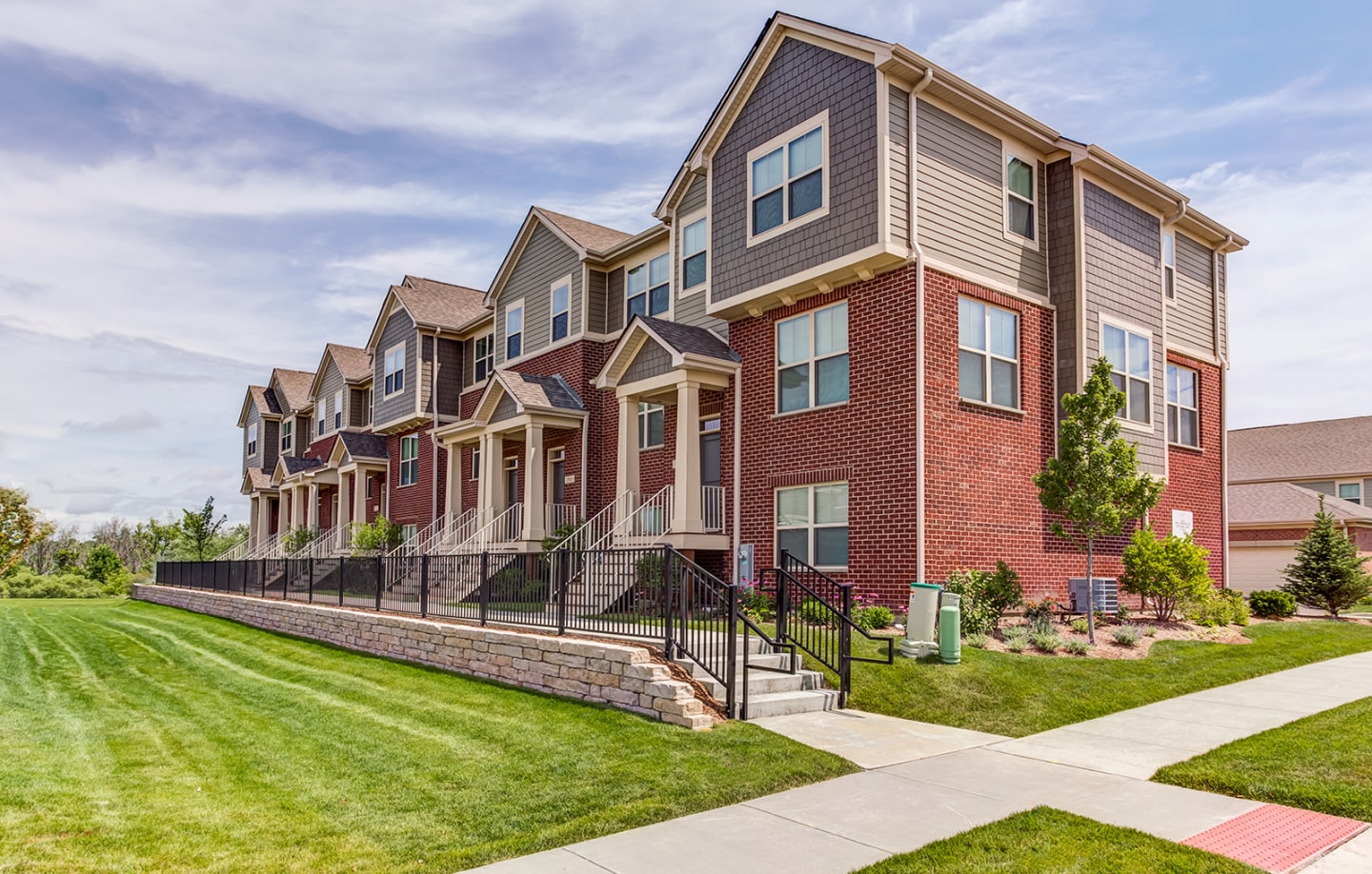 Residences of Orland Park Crossing Image 11