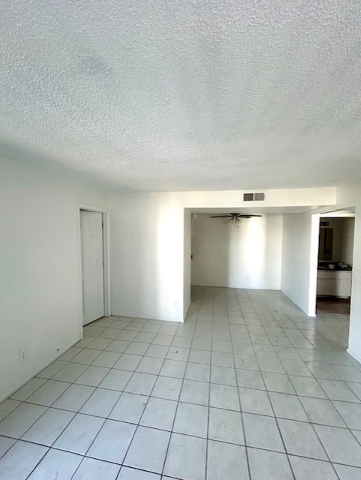 Harbor Ridge Apartments Image 4