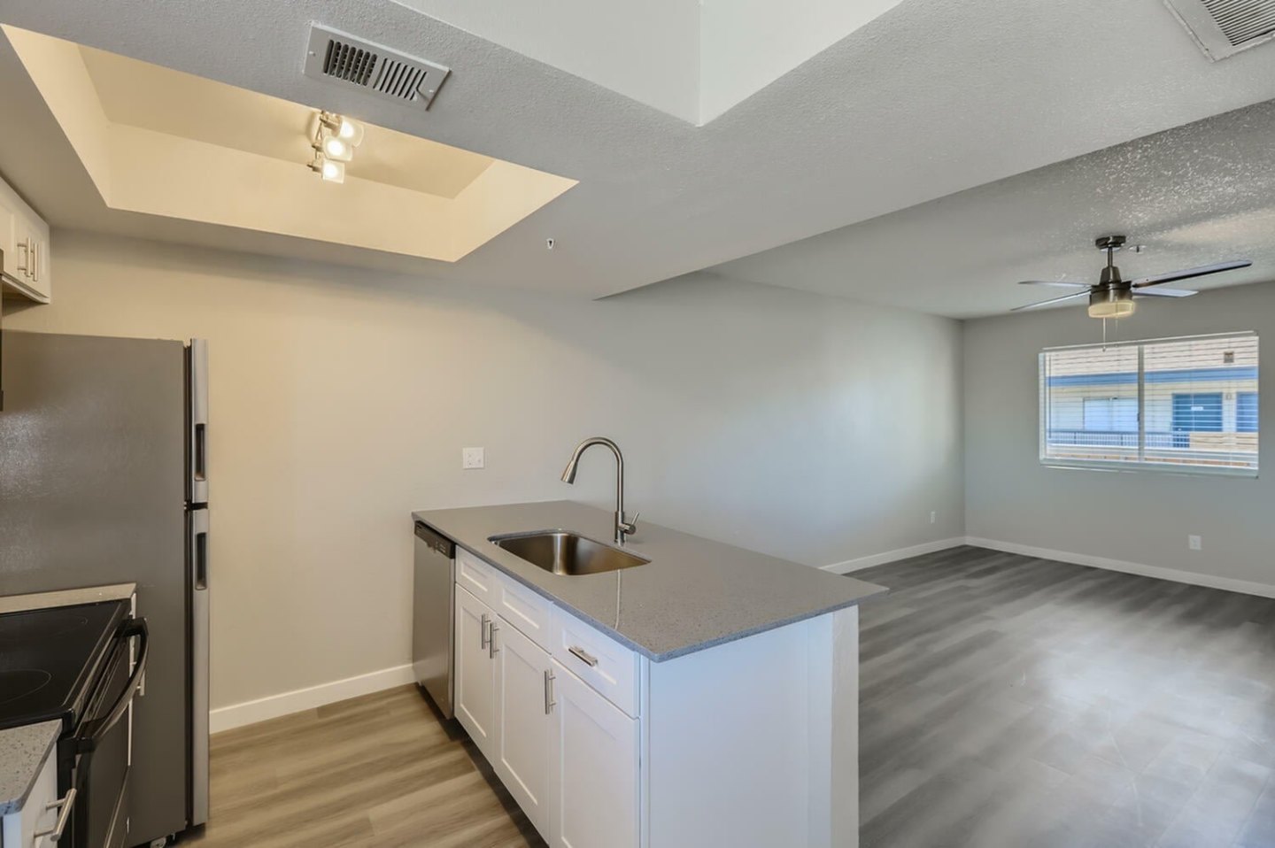 Rise Midtown Apartments Image 64