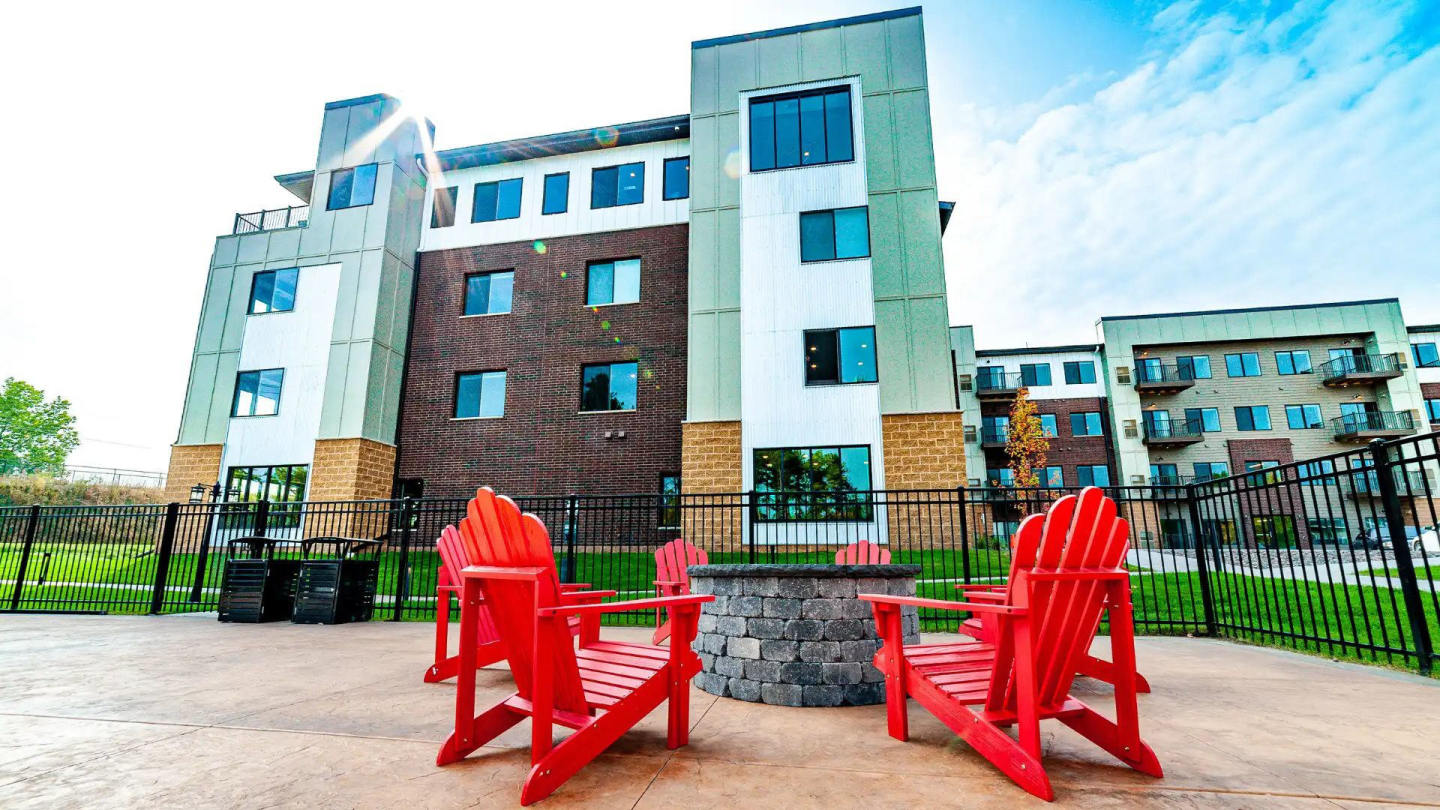 Encore Apartments Image 13