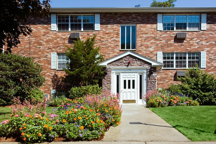 Ridgecrest Village Image 4