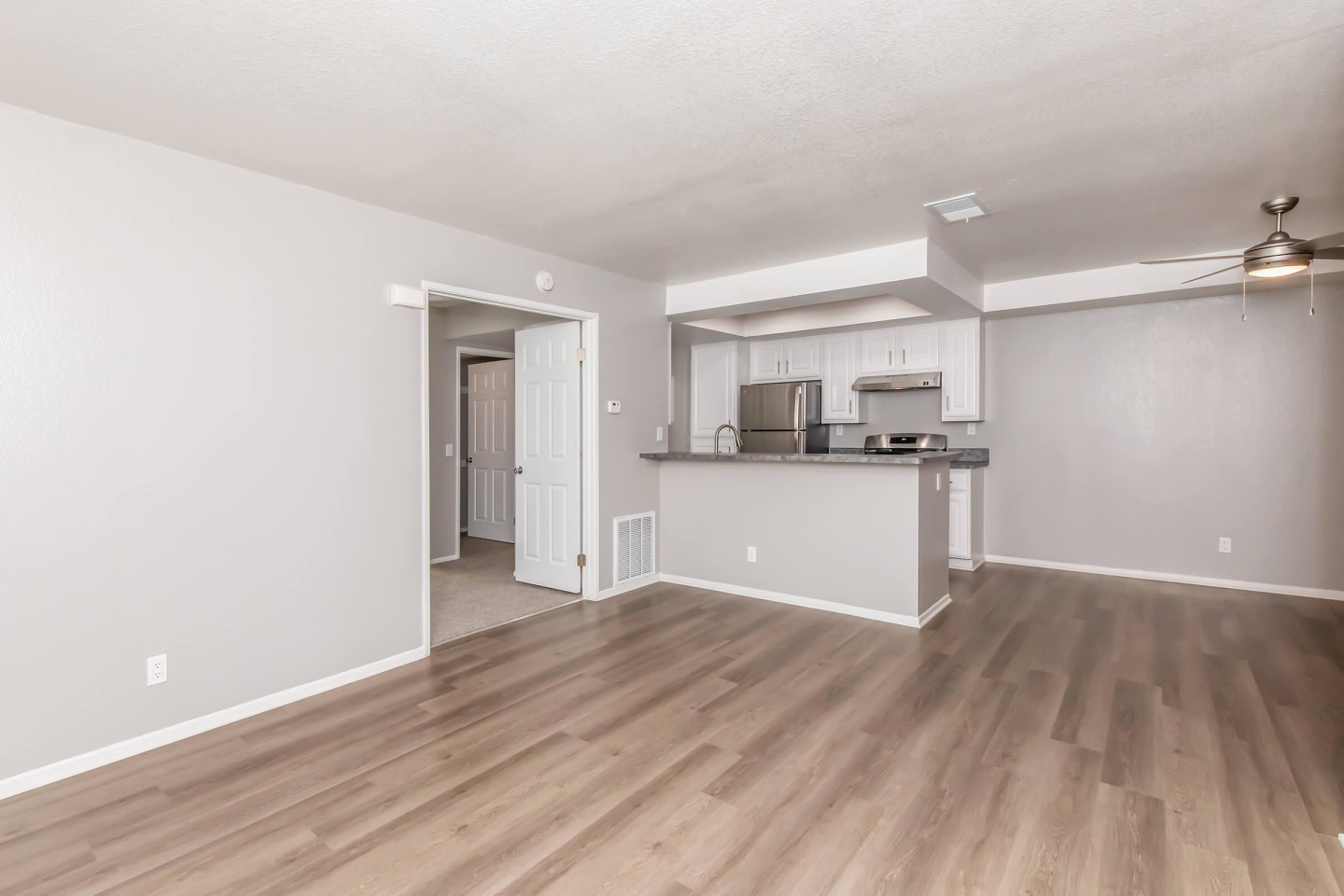 Palm Court Apartment Homes Image 31