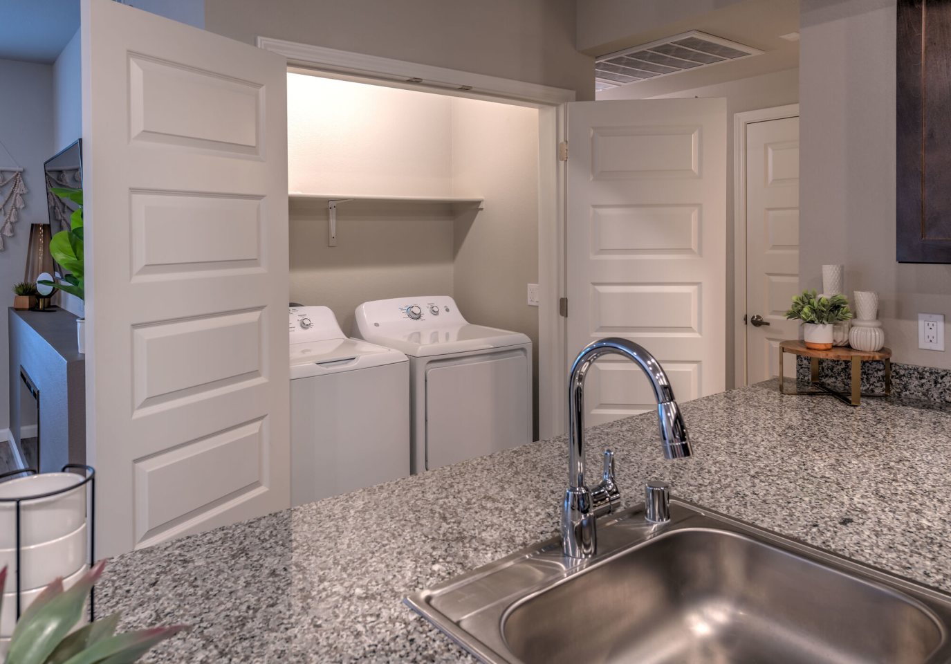 Carson Hills Image 23