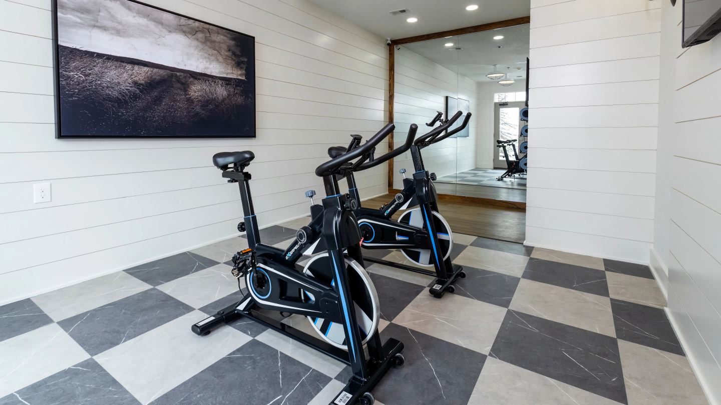 Lenox West Luxury Apartments Image 18