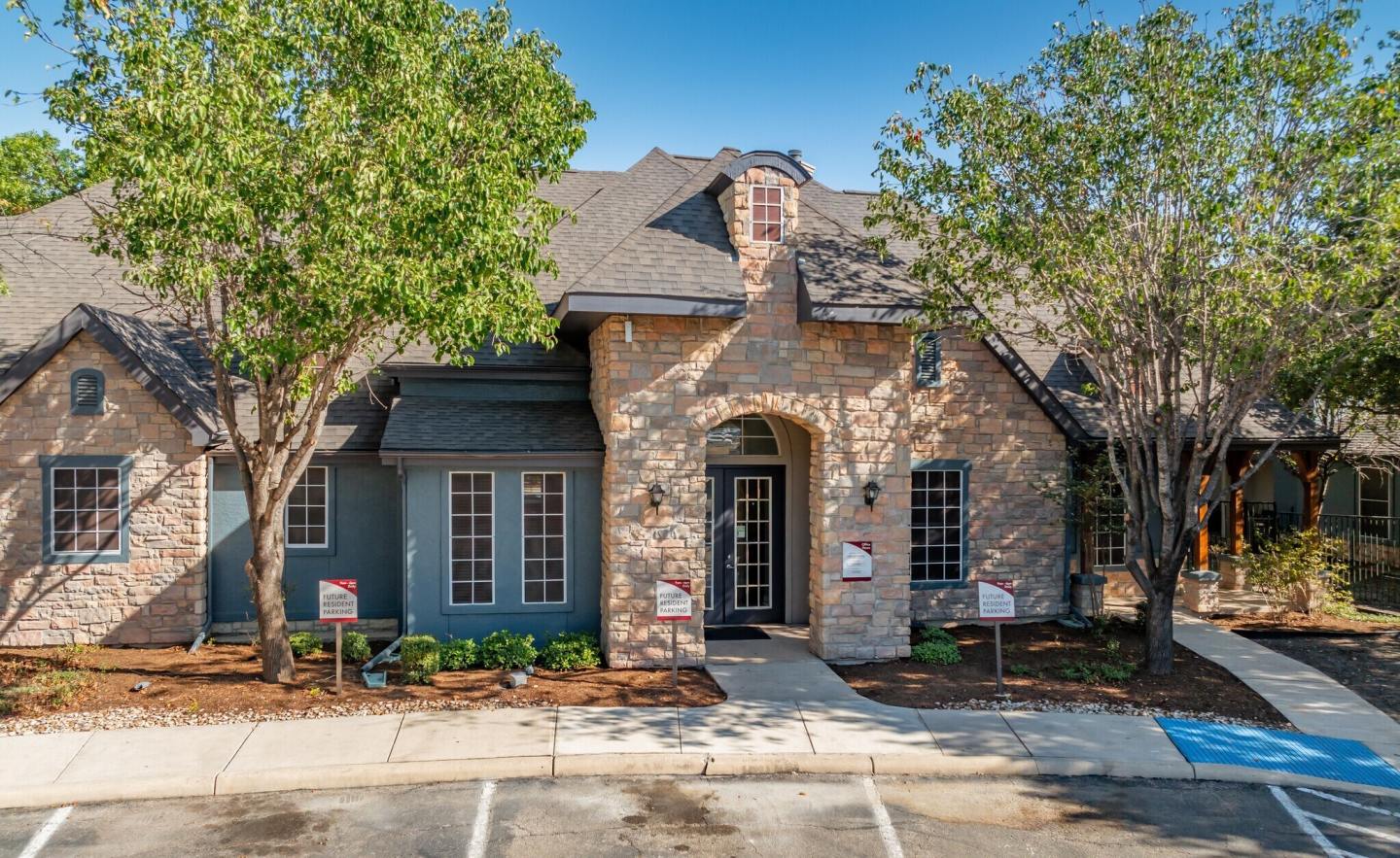 Houston Street Townhomes Image 7