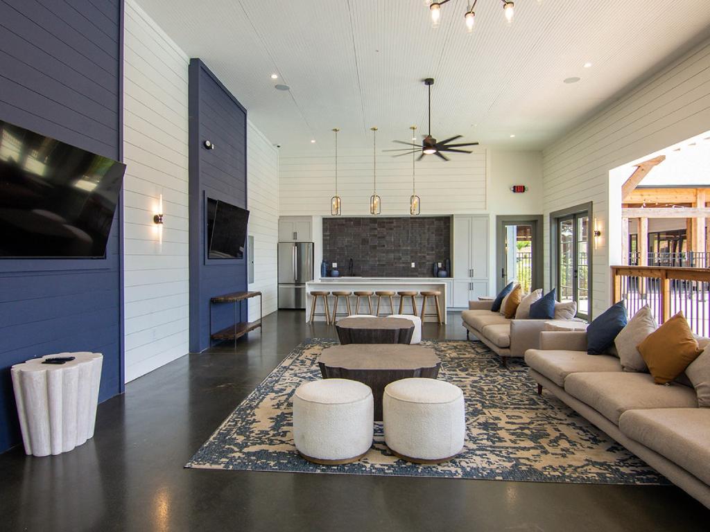 53 West Luxury Apartments Image 71