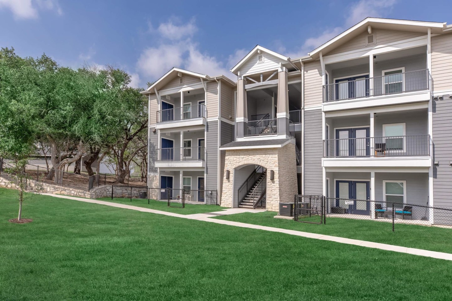 Vantage at Fair Oaks Image 30
