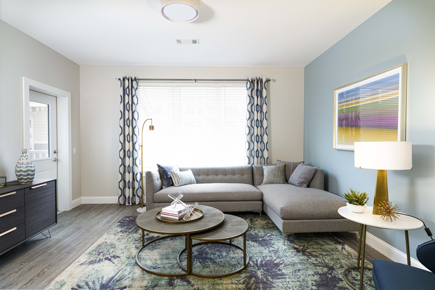 Viva Lakeshore Image 31