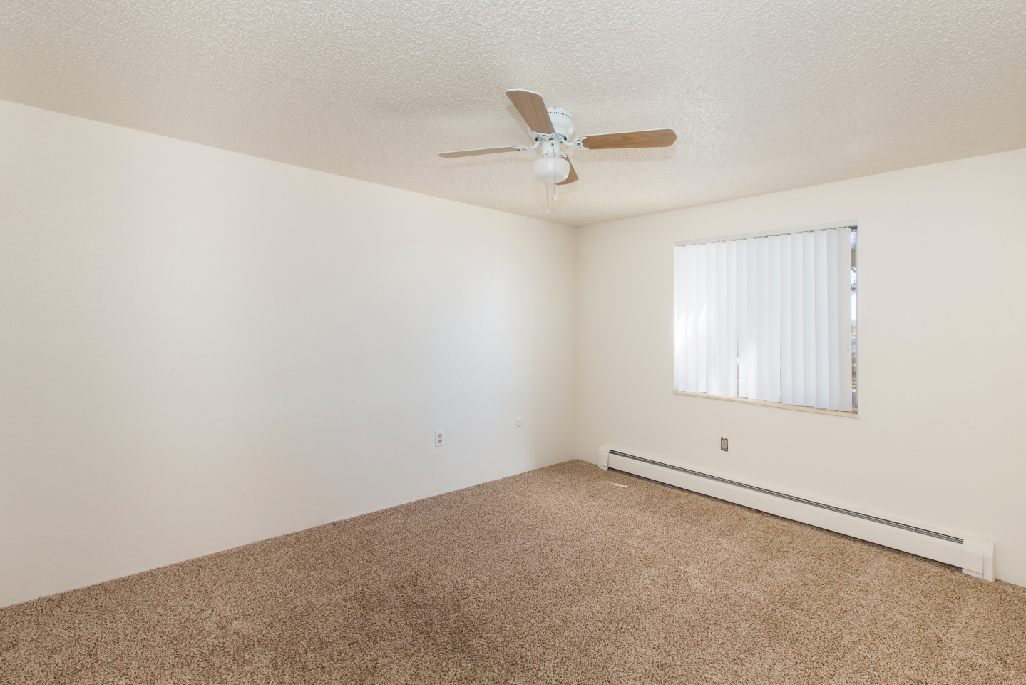 Newport Square Apartments Image 58