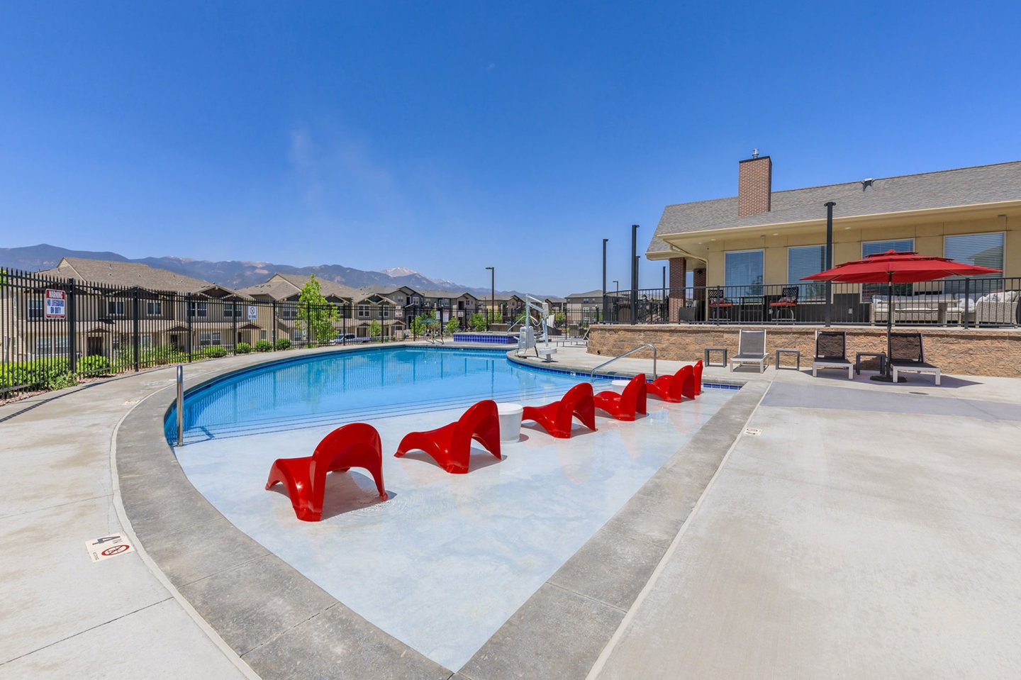 Polaris Peak Apartments Image 17
