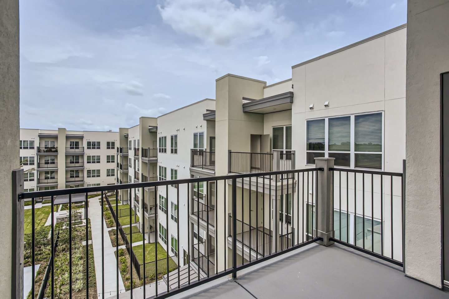 The Metropolitan -  Senior Housing Image 16