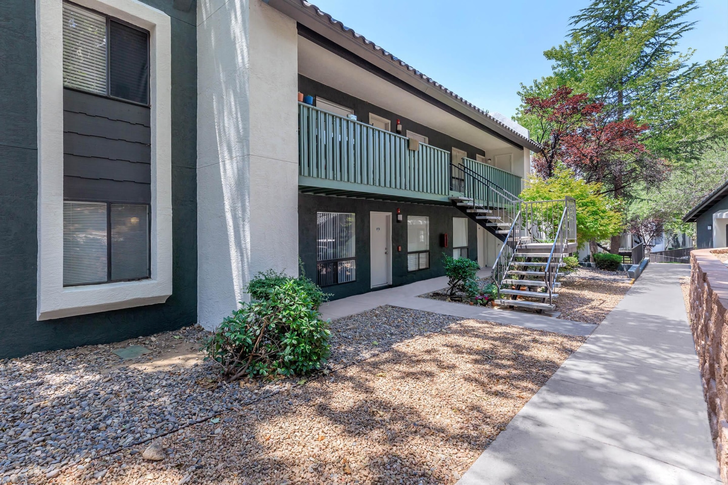 Treehouse Apartments Image 49