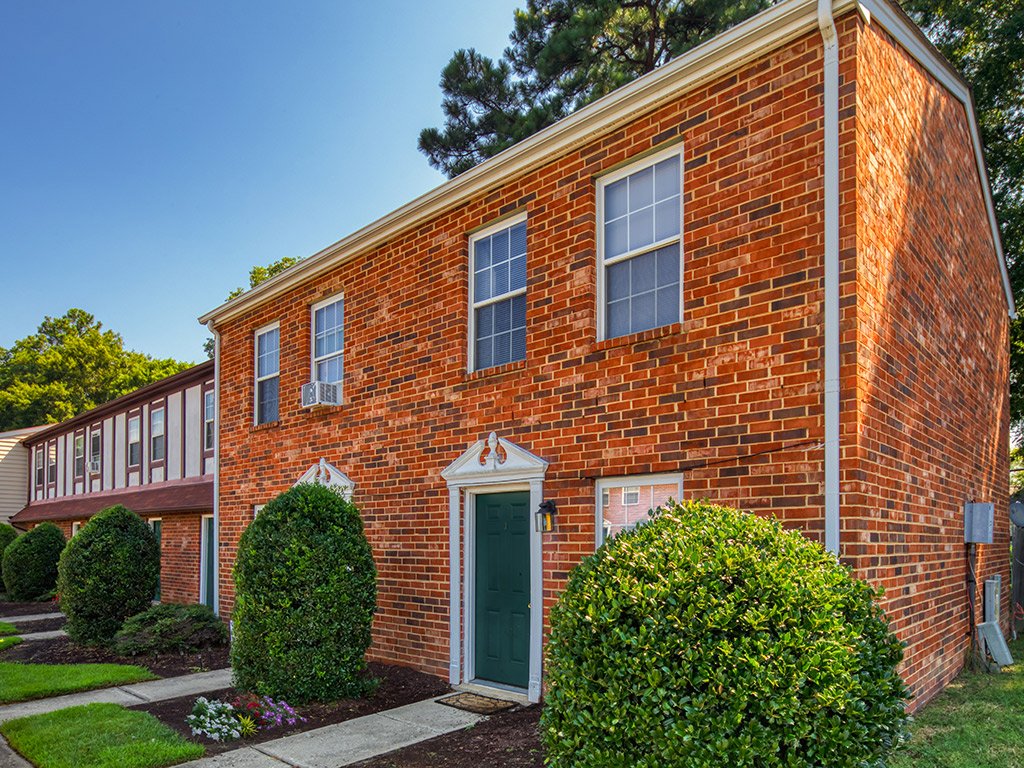 Woodbriar Apartments Image 3
