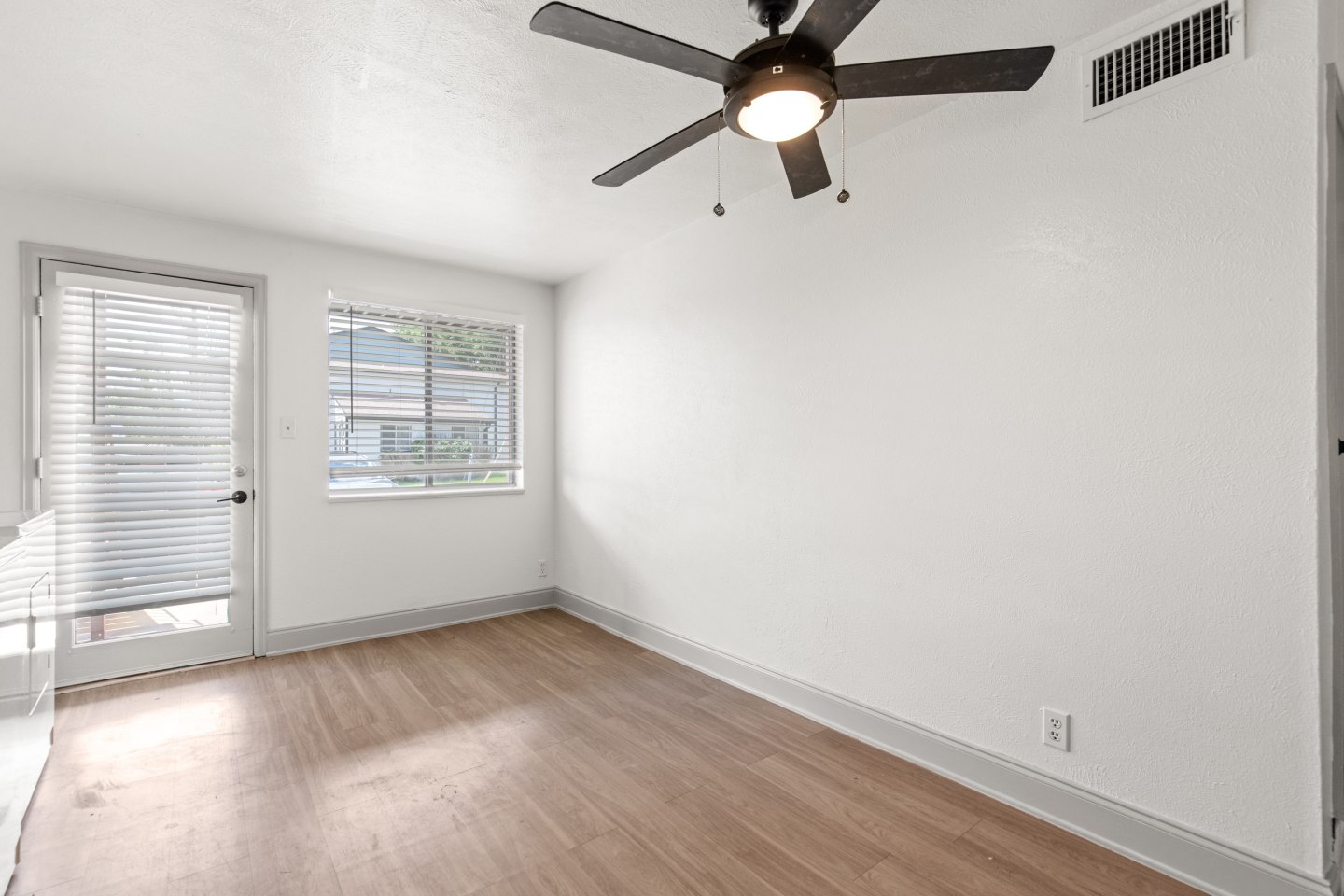 The Parker Apartments Image 17