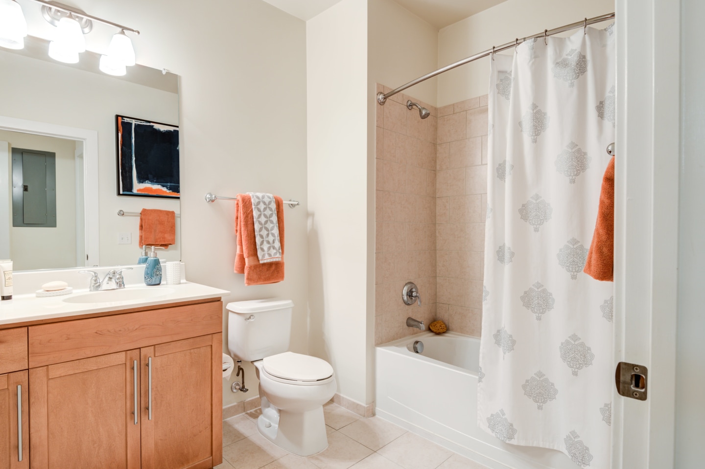 800 Carlyle Image 10