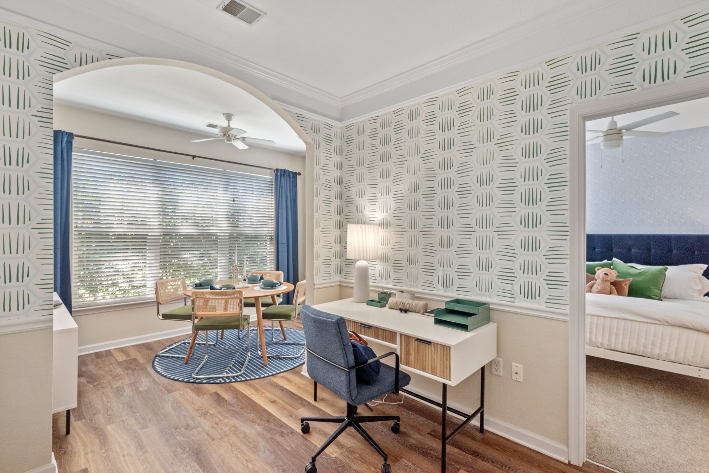 Hideaway at Greenbrier Luxury Apartments Image 6