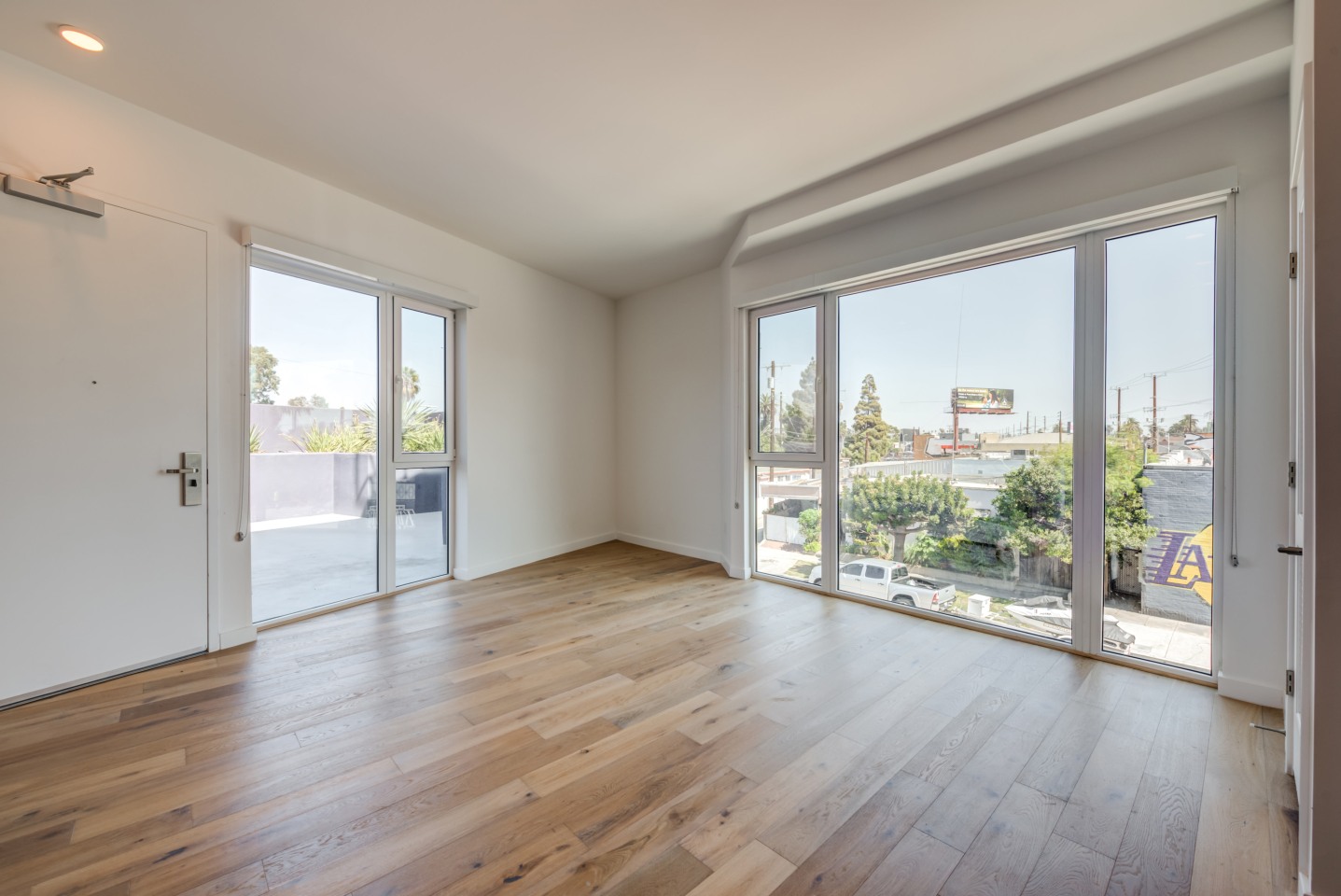 5135 West Adams Image 6