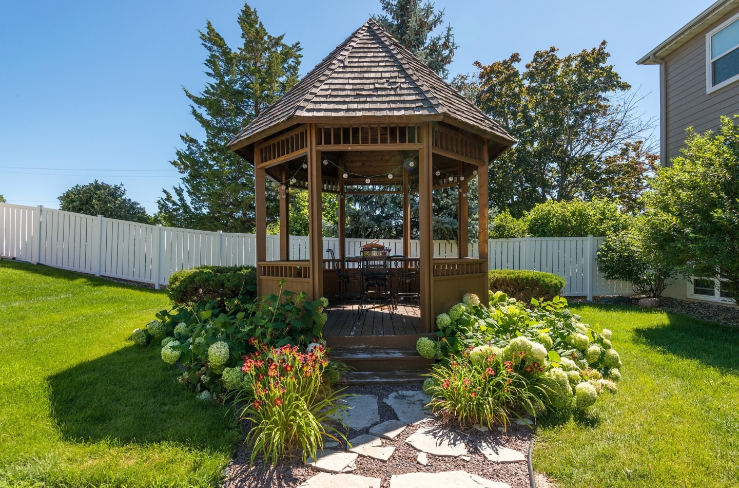 Rose Vista Image 18
