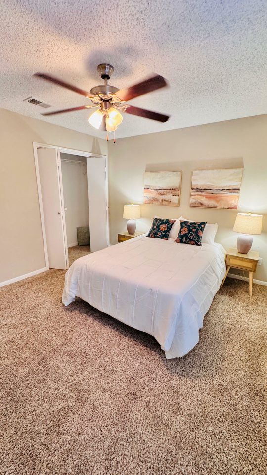 Oak Bend Place Image 15