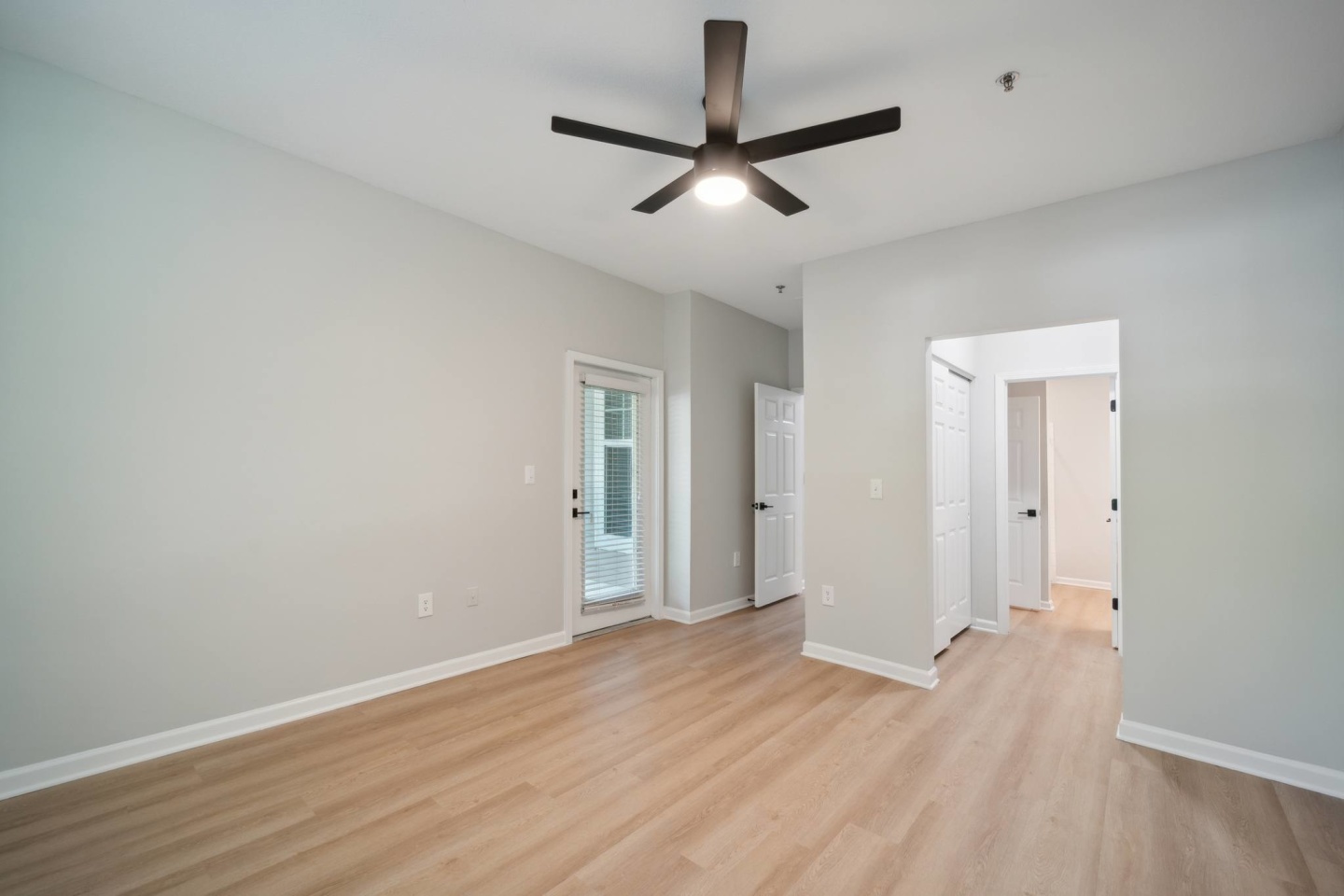 The Reserve at Meadowmont Apartments and Townhomes Image 5