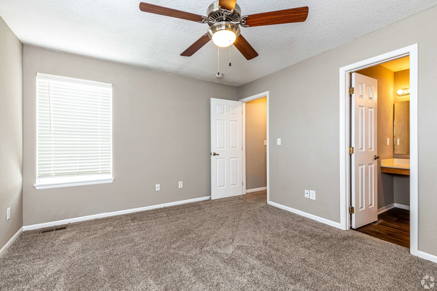 PineCrest Townhomes Image 17