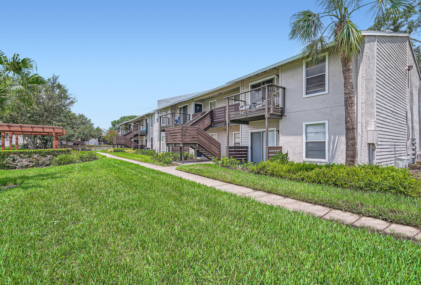 Lakeside Central Apartments Image 37